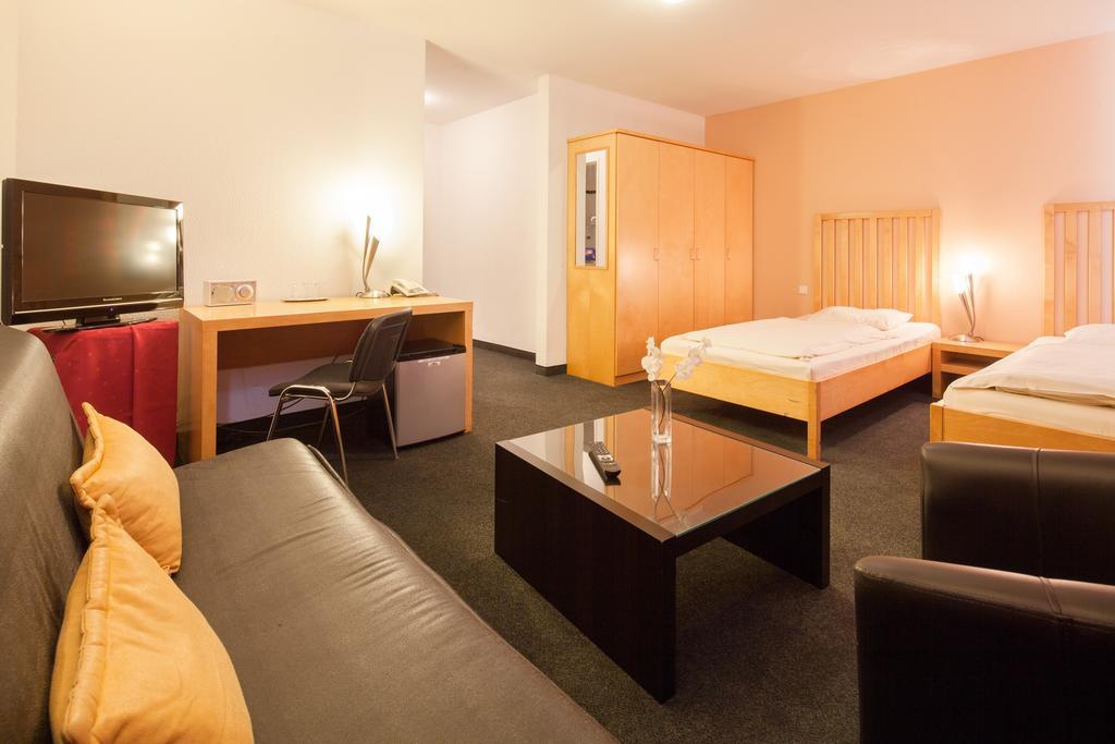 Hotel Bon Prix Fischenich Rom bilde